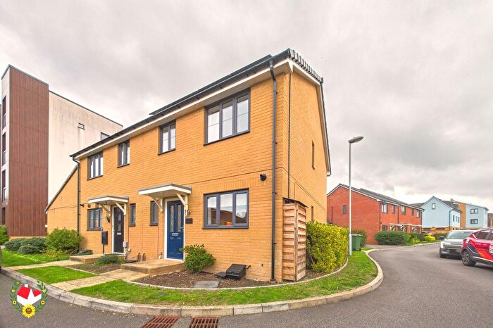 3 Bedroom Semi-detached House For Sale In Willow Edge, Hardwicke, GL2