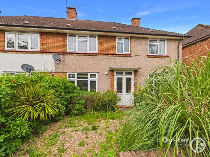 2 Bedroom Flat To Rent In Whittington Way, Pinner, HA5