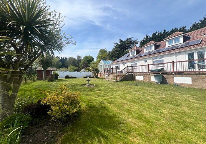 4 Bedroom Detached House For Sale In Ringwould, CT14