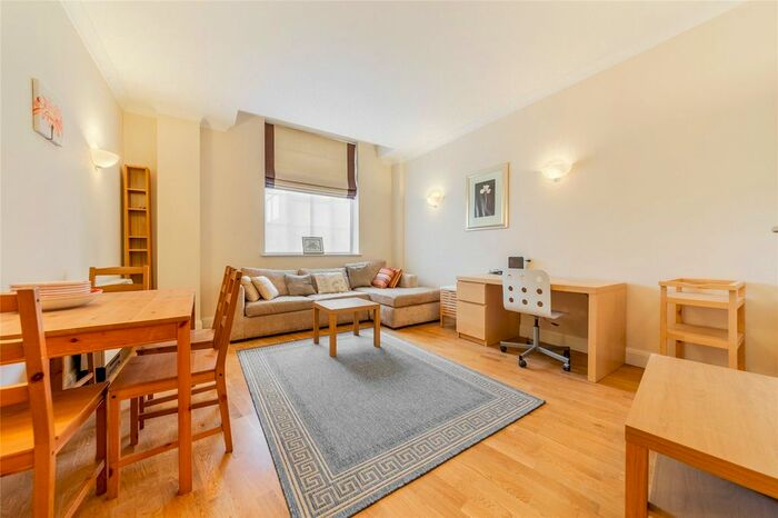 1 Bedroom Flat To Rent In North Block, County Hall, London, SE1