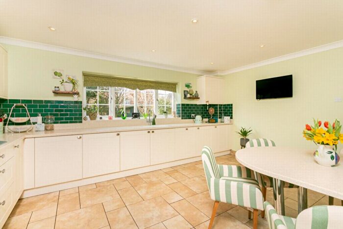 4 Bedroom Detached House For Sale In Grimston Avenue, Folkestone, CT20