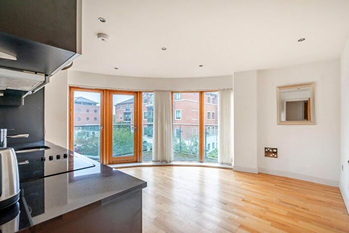2 Bedroom Flat For Sale In Black Horse Lane, York, YO1
