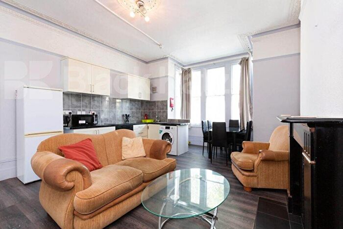 1 Bedroom Flat To Rent In Mercers Road, Tufnell Park, N19