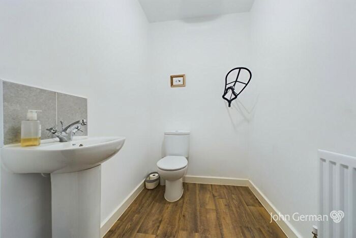 2 Bedroom Semi-Detached House For Sale In Ainger Drive, Alrewas, DE13