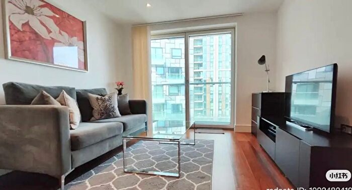 1 Bedroom Flat To Rent In Lincoln Plaza, London, E14