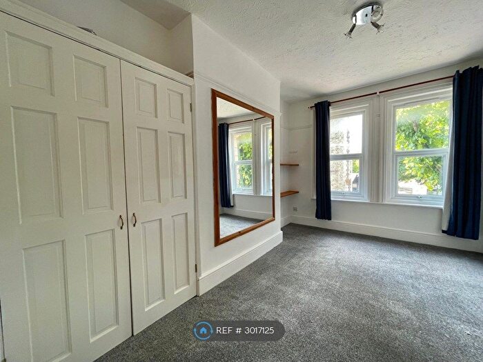 1 Bedroom Flat To Rent In Cheriton Road, Folkestone, CT20