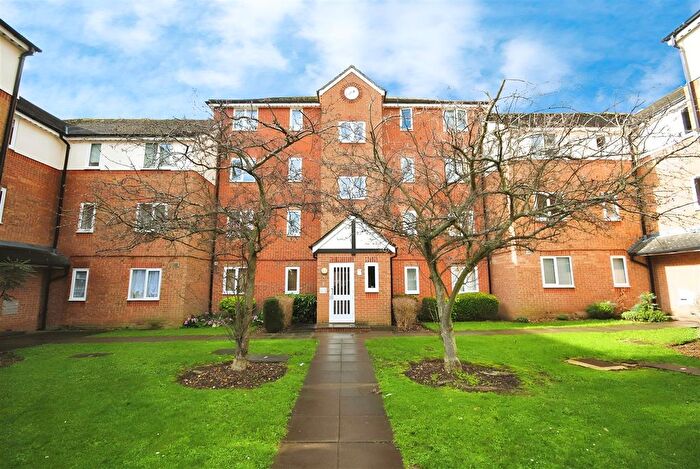 1 Bedroom Flat To Rent In West Watford, Close To Hospital, WD18