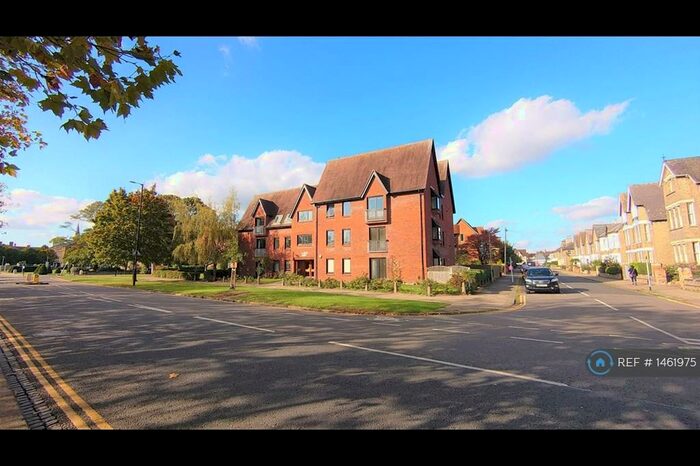 3 Bedroom Flat To Rent In Albany House, Bedford, MK40