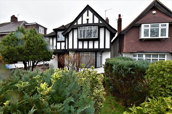 4 Bedroom House To Rent In Westhorne Avenue, Eltham, SE9