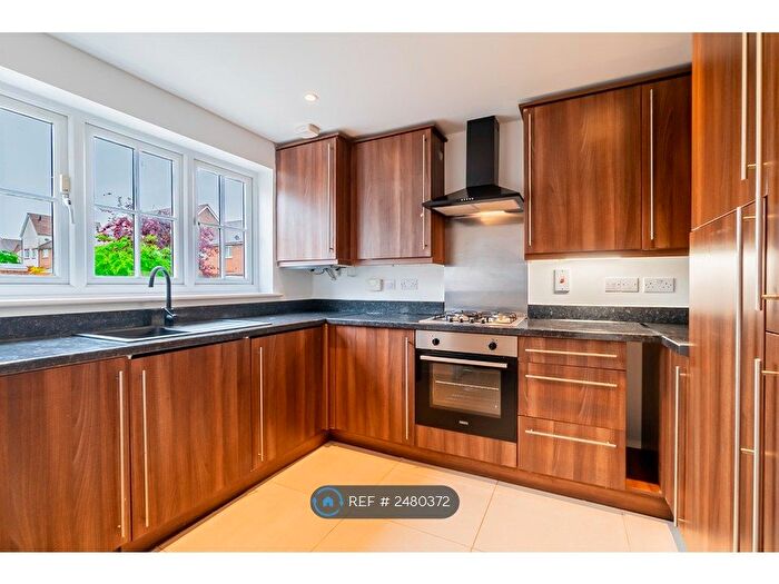 3 Bedroom Semi-Detached House To Rent In Goldcrest Road, Bracknell, RG12