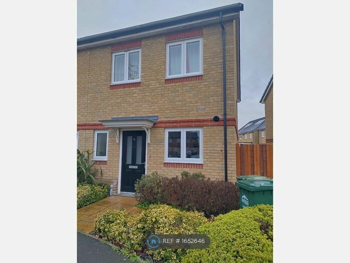 2 Bedroom Semi-Detached House To Rent In Yeoman Drive, Staines-Upon-Thames, TW19