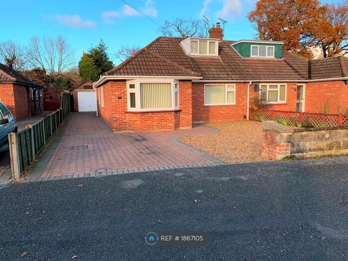 3 Bedroom Bungalow To Rent In Thompson Road, Norwich, NR7