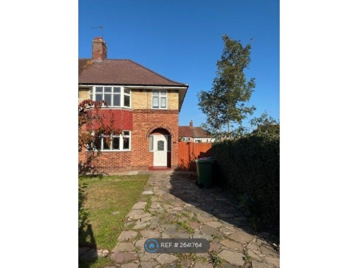 3 Bedroom Semi-detached House To Rent In Alnwick Road, London, SE12