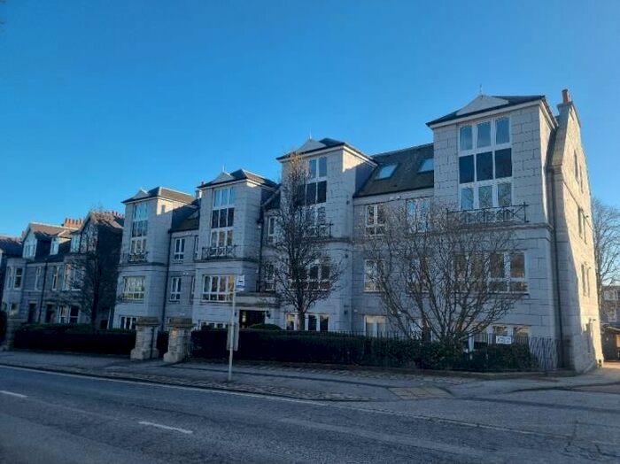 2 Bedroom Flat To Rent In W, King's Gate, Aberdeen, AB15