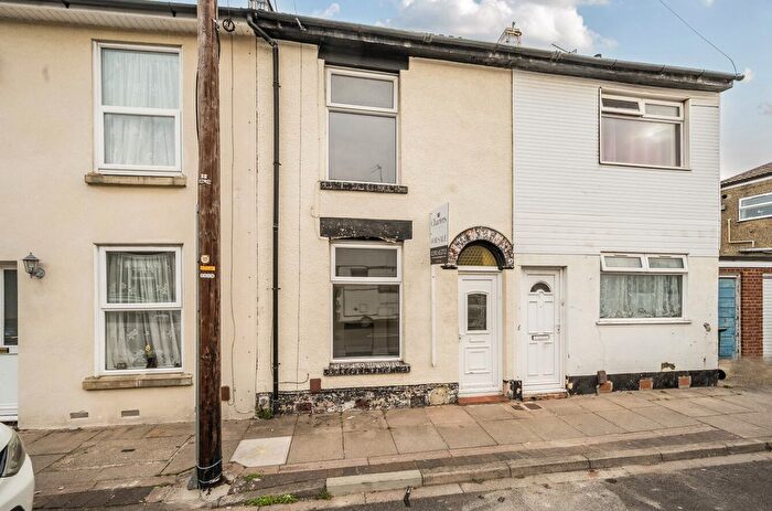 2 Bedroom Terraced House For Sale In Brookfield Road, Portsmouth, Hampshire, PO1