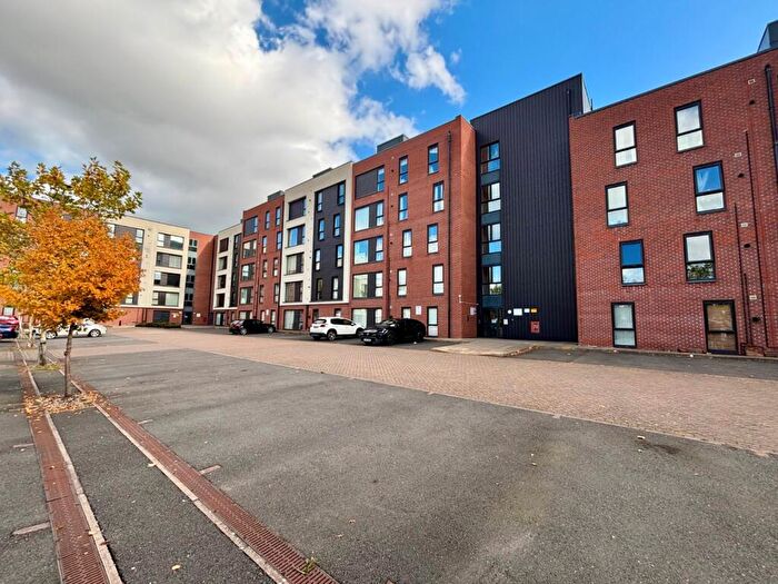 3 Bedroom Duplex To Rent In Monticello Way, Coventry, West Midlands, CV4