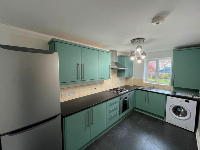 2 Bedroom Flat For Sale In Hawthorn Close, Newcastle Upon Tyne, NE15
