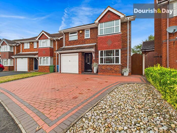 4 Bedroom Detached House For Sale In Chetwynd Close, Penkridge, ST19
