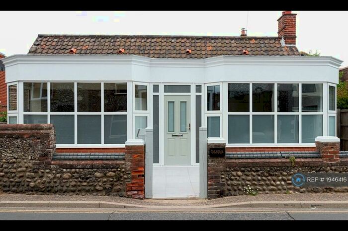 2 Bedroom Bungalow To Rent In High Street, East Runton, Cromer, NR27