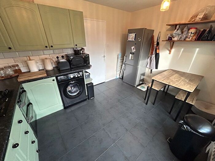 2 Bedroom Semi-Detached House For Sale In Bedroom Semi-Detached House For Sale, Leslie Close, Freshbrook, SN5