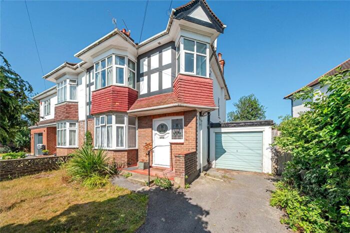 1 Bedroom Flat To Rent In Seamill Park Crescent, Worthing, West Sussex, BN11