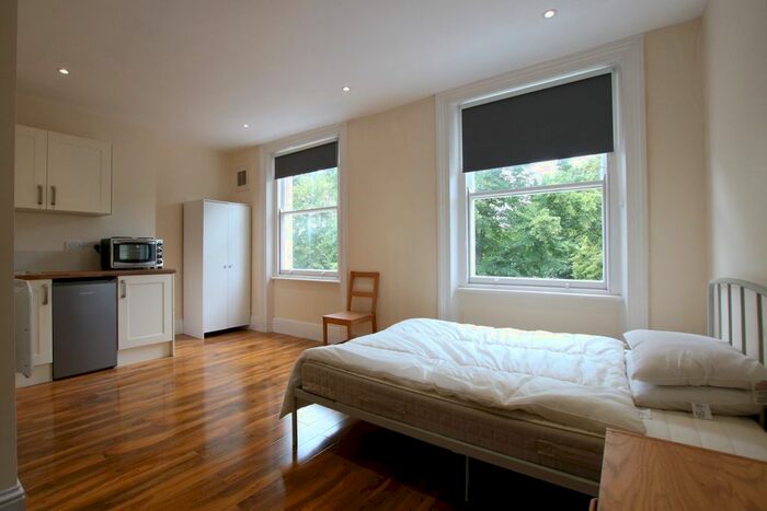 Studio To Rent In Goldney Road, London, W9