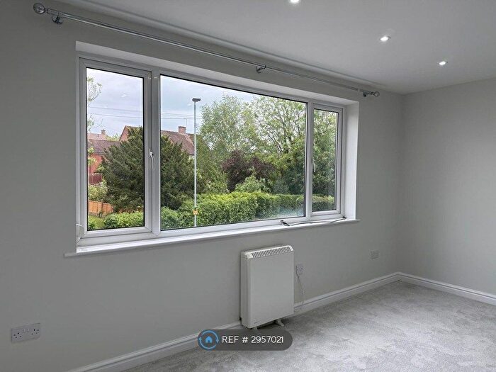 2 Bedroom Flat To Rent In Stretton Road, Leicester, LE8