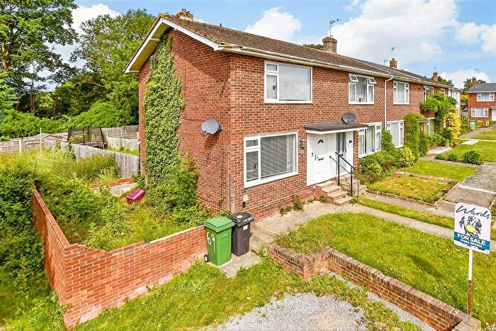 2 Bedroom End Terrace House For Sale In Bathurst Road, Staplehurst, Kent, Kent, TN12