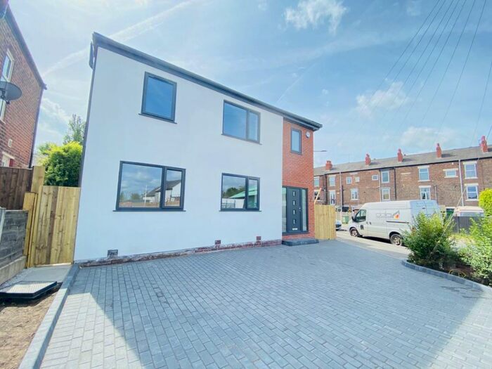 4 Bedroom Detached House To Rent In Margate Road, Reddish, Stockport, SK5