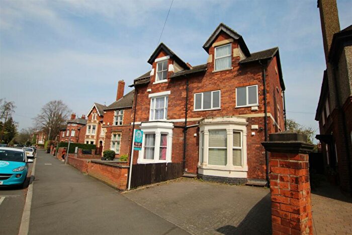 1 Bedroom Flat To Rent In Headlands, Kettering, Northants, NN15