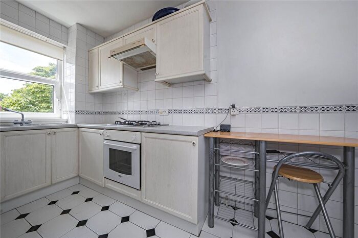 2 Bedroom Flat To Rent In Cambalt Road, London, SW15