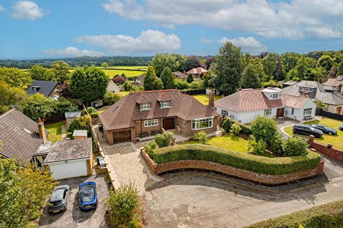 5 Bedroom Bungalow To Rent In Chester Road, Mere, Knutsford, Cheshire, WA16