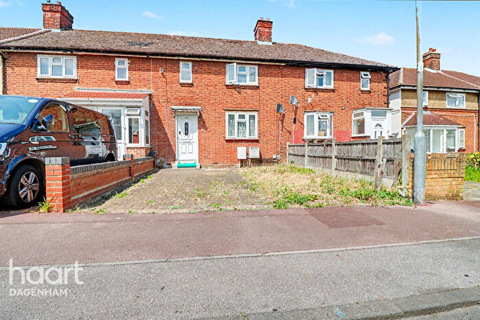 3 Bedroom Terraced House For Sale In Crescent Road, Dagenham, RM10