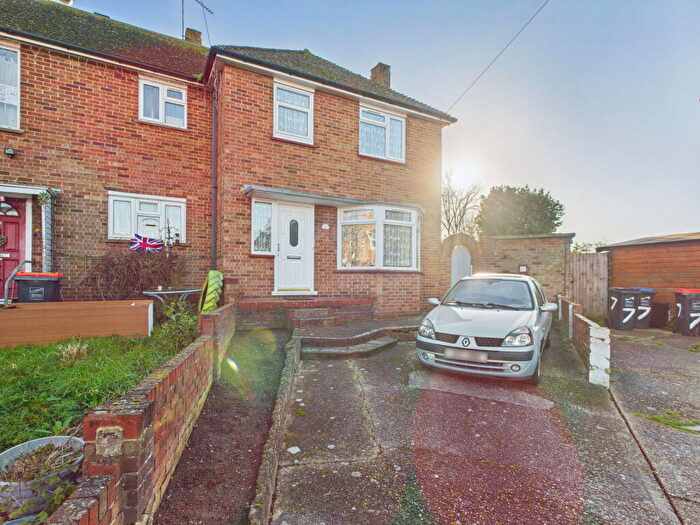 2 Bedroom End Of Terrace House For Sale In Chapel Hill Close, CT9