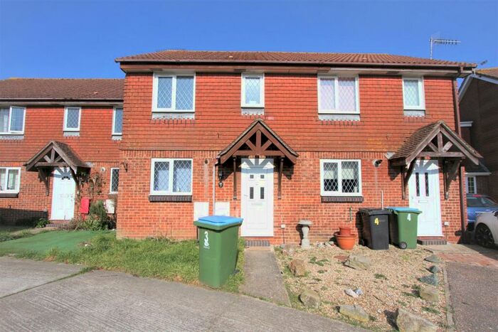 3 Bedroom House To Rent In Crundens Corner, Rustington, BN16