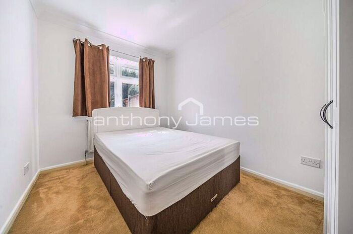 1 Bedroom Flat To Rent In Eltham Road, London, SE9