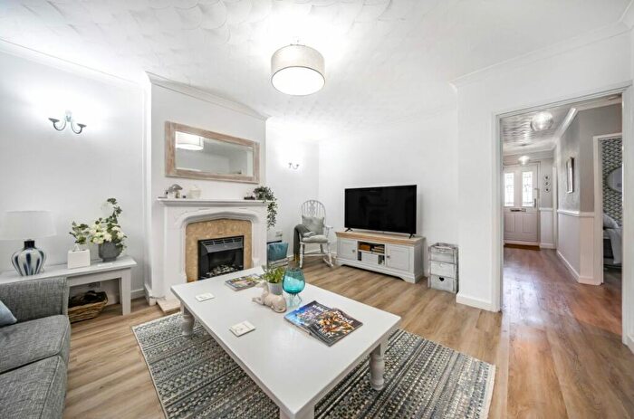 3 Bedroom Bungalow For Sale In Coxs Close, Sharnbrook, MK44