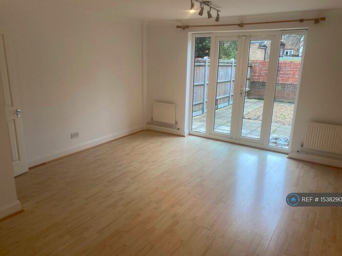 2 Bedroom Terraced House To Rent In Kew Terrace, Bromley, BR2