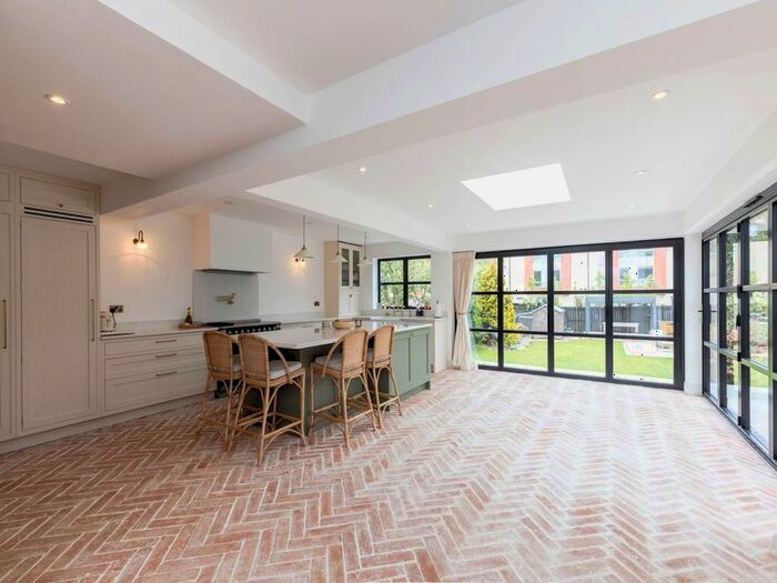 3 Bedroom Detached House To Rent In Barntongate Avenue, Barnton, Edinburgh, EH4