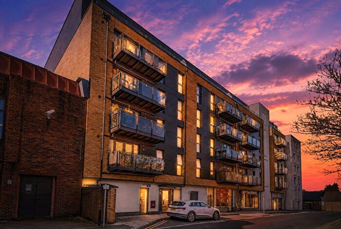 2 Bedroom Flat For Sale In Royal Oak Road, Bexleyheath, DA6