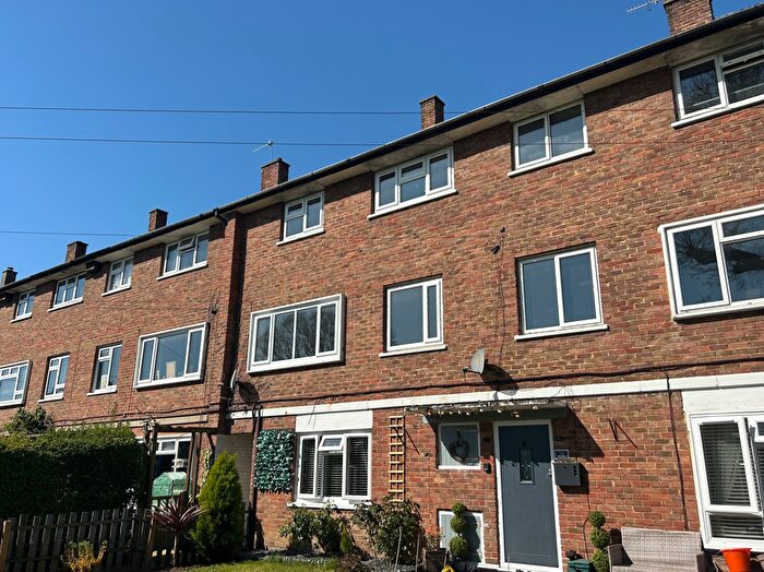 4 Bedroom Property To Rent In Willow Way, Barnsbury, GU22