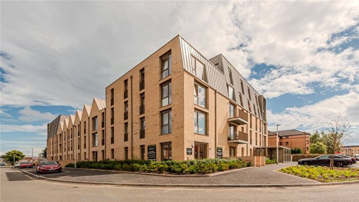 2 Bedroom Flat For Sale In Gylemuir Lane, Edinburgh, Midlothian, EH12