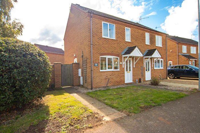 2 Bedroom Semi-Detached House To Rent In Hipkin Road, Dersingham, PE31