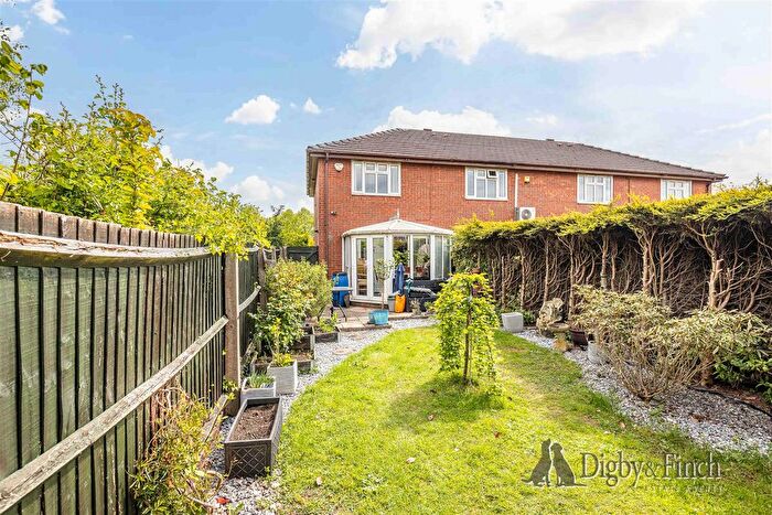 2 Bedroom End Terrace House For Sale In Coledale, West Bridgford, Nottingham, NG2