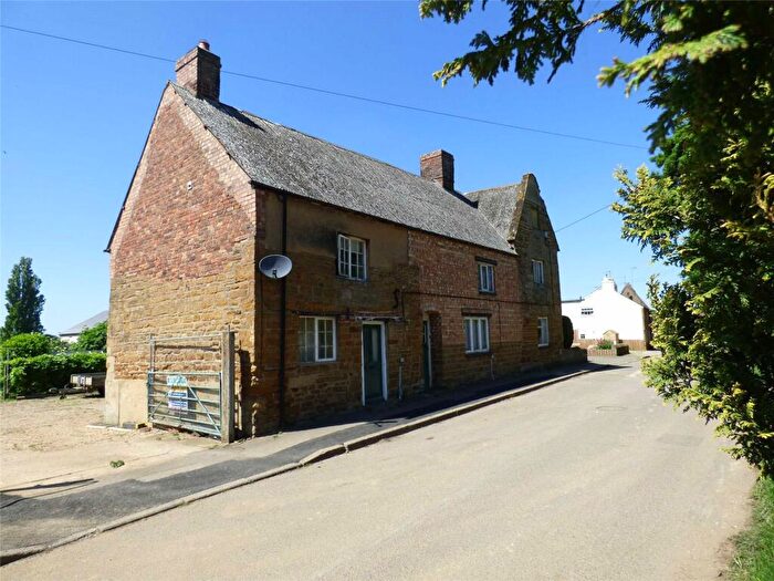4 Bedroom House For Sale In Harbidges Lane, Long Buckby, Northamptonshire, NN6