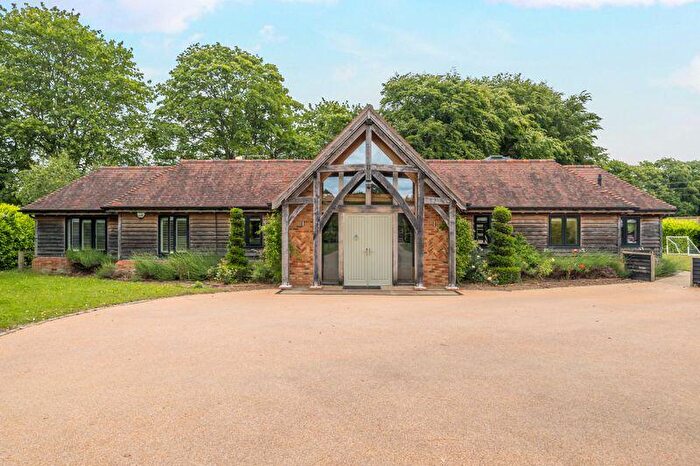 4 Bedroom Barn To Rent In Elstead Road, Godalming, GU8