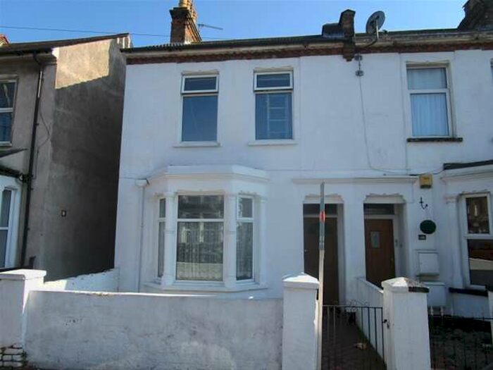 3 Bedroom House To Rent In Stromness Road, Southend On Sea, SS2
