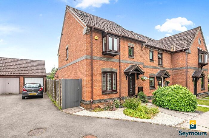 4 Bedroom End Terrace House For Sale In Burpham, Guildford, Surrey, GU4