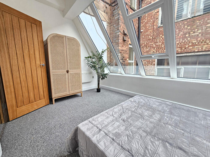 1 Bedroom Flat To Rent In Crabbery Street, ST16
