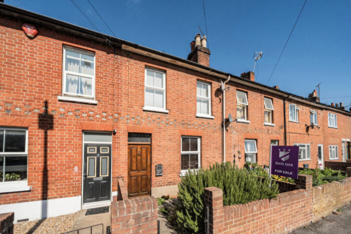 3 Bedroom Terraced House For Sale In Great Knollys Street, Reading, Berkshire, RG1